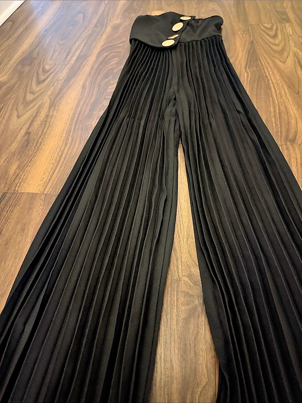 SHEIN Pleated Wide Leg Pants in Black Size Small Like New